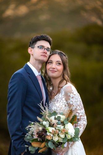 mobile - carousel-hero-element image-1