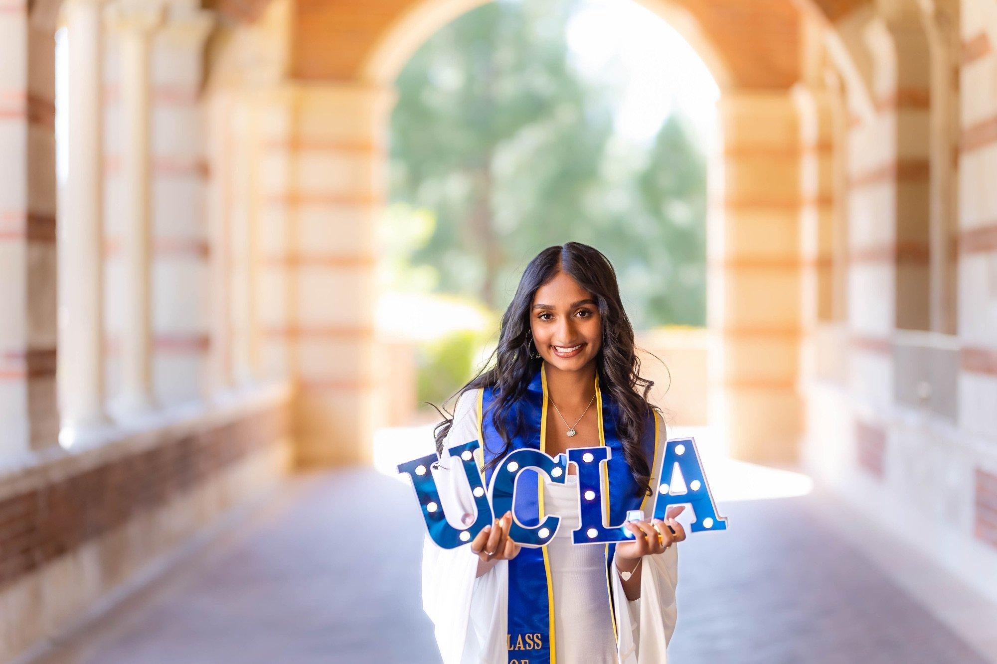 carousel-hero-element image-0