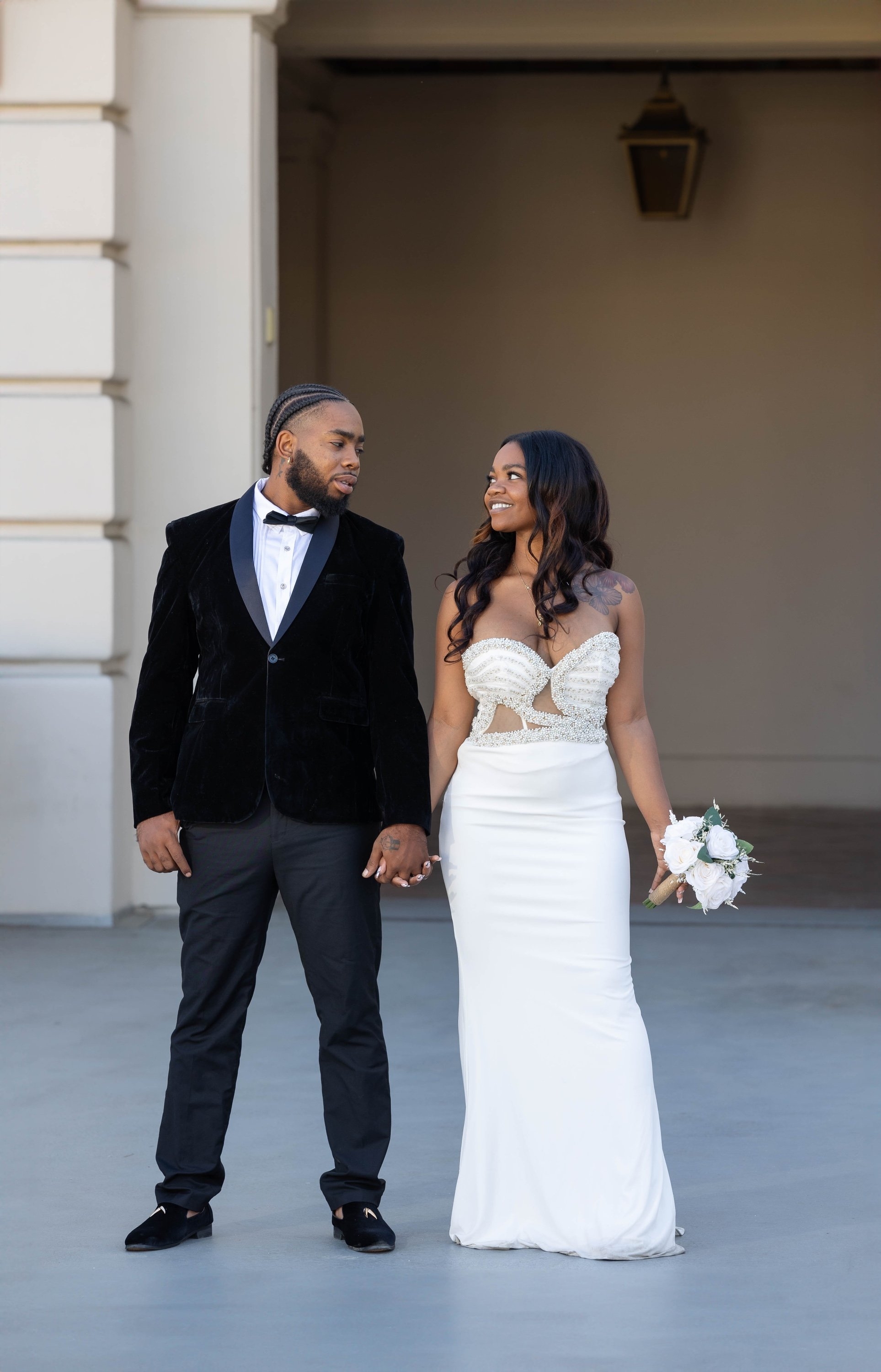 carousel-hero-element image-1