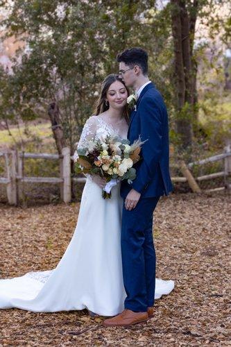 mobile - carousel-hero-element image-3