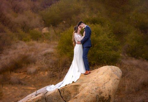 carousel-hero-element image-0